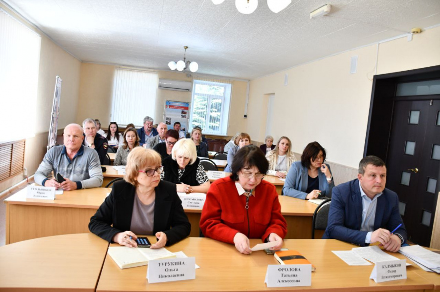 Глава района Сергей Пименов провел очередное заседание постоянно действующего совещания