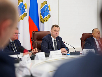 Губернатор Роман Бусаргин провел постоянно действующее совещание с заместителями председателя правительства, министрами, а также главами районов